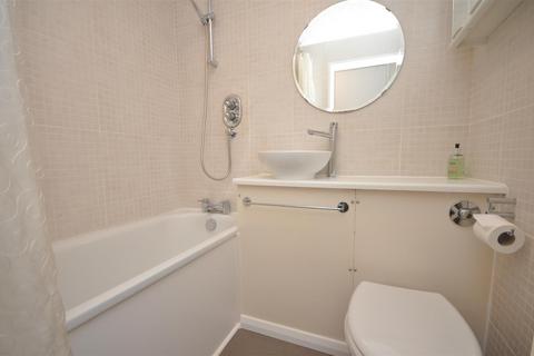 256 Brangwyn Crescent, London, SW19 2UF