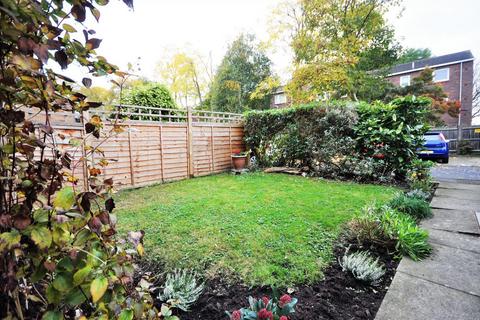 256 Brangwyn Crescent, London, SW19 2UF