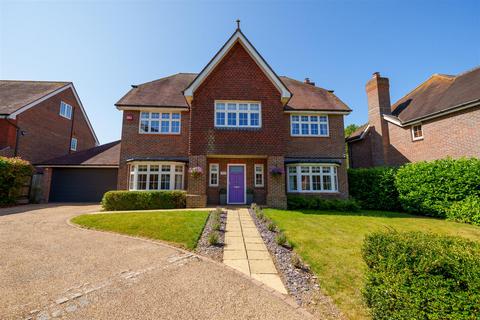 7 Goddard Close, Guildford, GU2 9AG