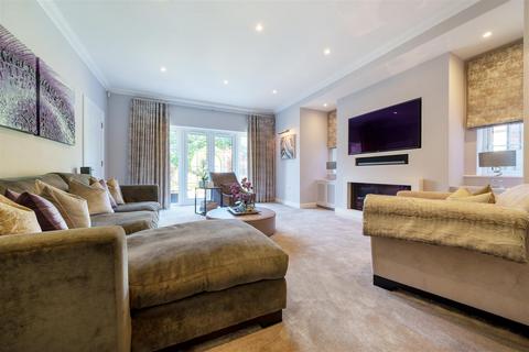7 Goddard Close, Guildford, GU2 9AG