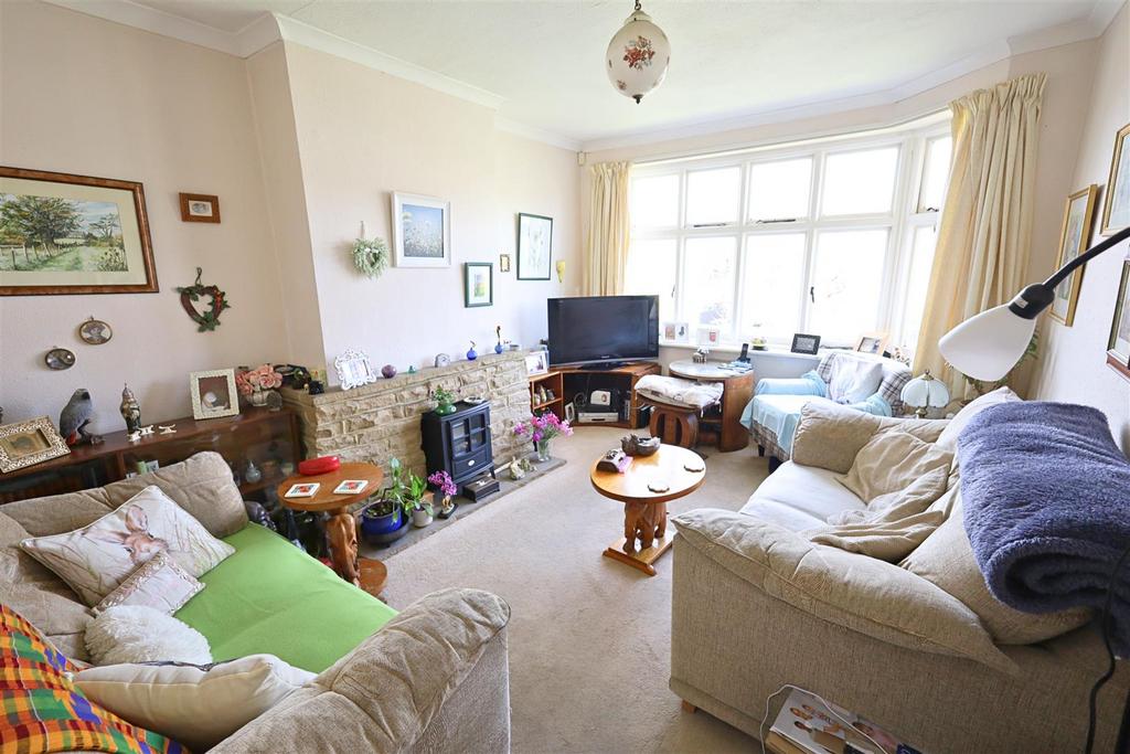 Dale View, Hove 2 bed semidetached bungalow for sale £425,000