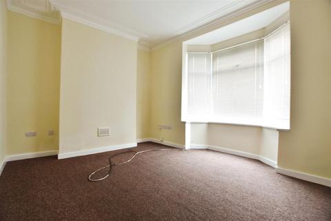 2 bedroom end of terrace house for sale, Chester Grove, Albemarle Street, Hull