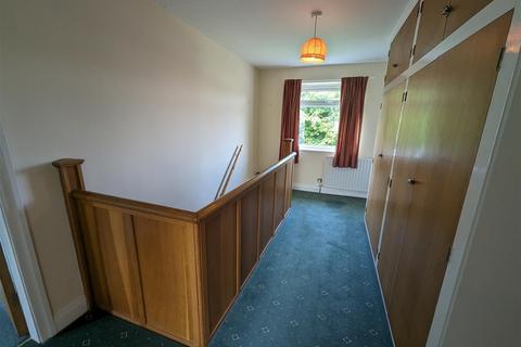 32 Edinburgh Drive, Darlington, DL3 8AT