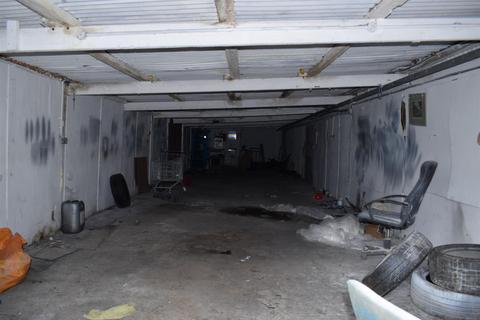 Industrial unit to rent, Lincoln Road, Enfield