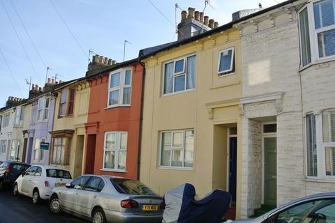 4 bedroom house to rent, Park Crescent Road, Brighton, BN2 3HS.