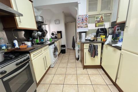 196 Grove Lane, Handsworth, Birmingham, B20 2EX