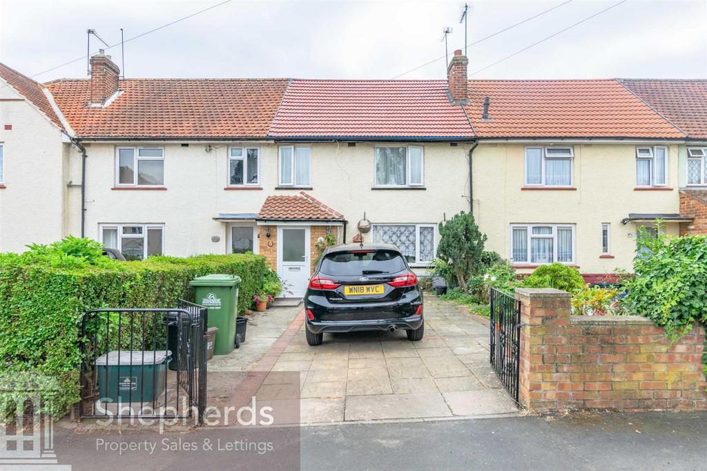 Franklin Avenue, Cheshunt EN7 3 bed terraced house for sale £439,995