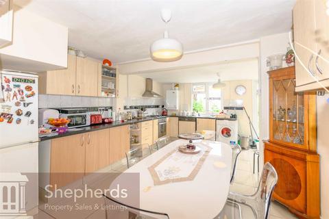 3 bedroom terraced house for sale, Franklin Avenue, Cheshunt EN7