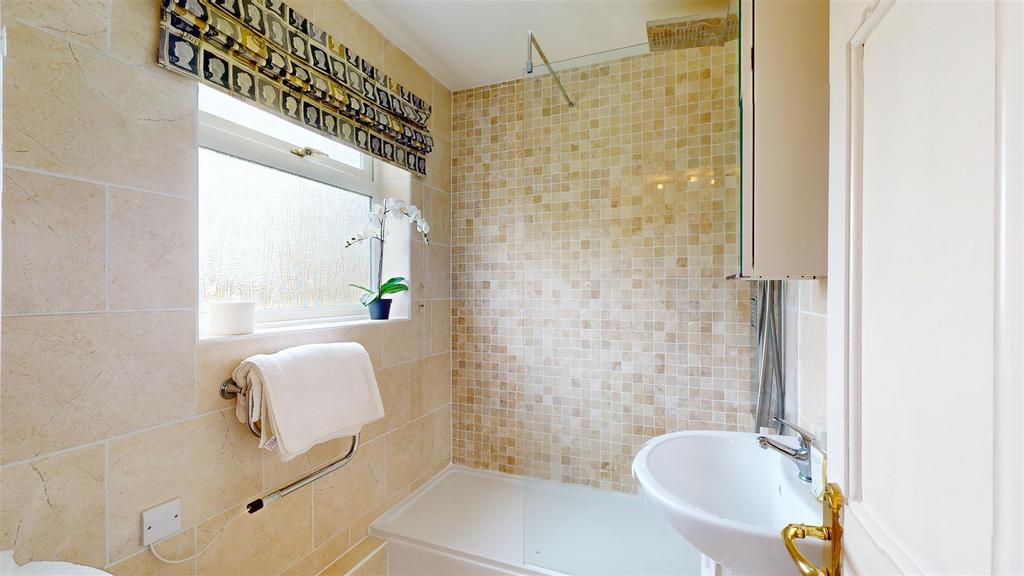 Family bathroom