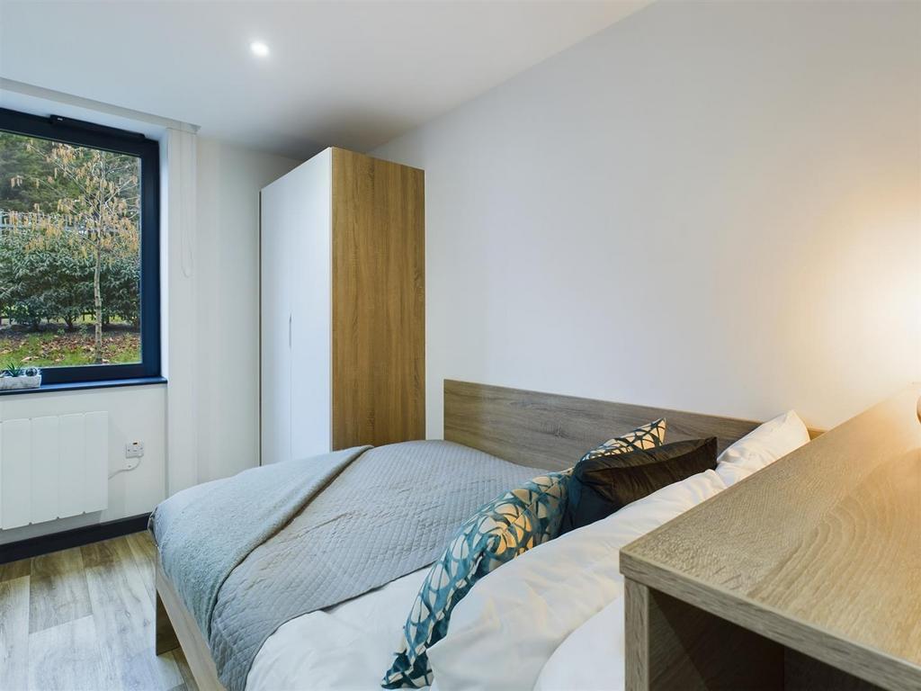Student-accommodation-coventry-eden-square-bronze-