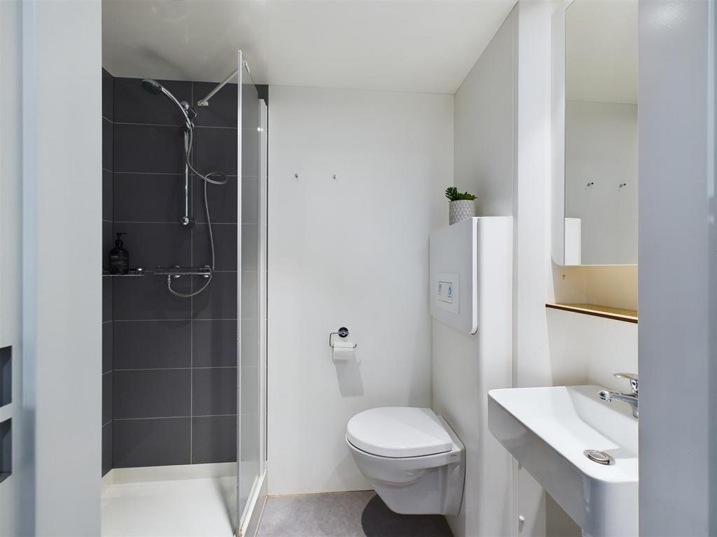 Student-accommodation-coventry-eden-square-bronze-
