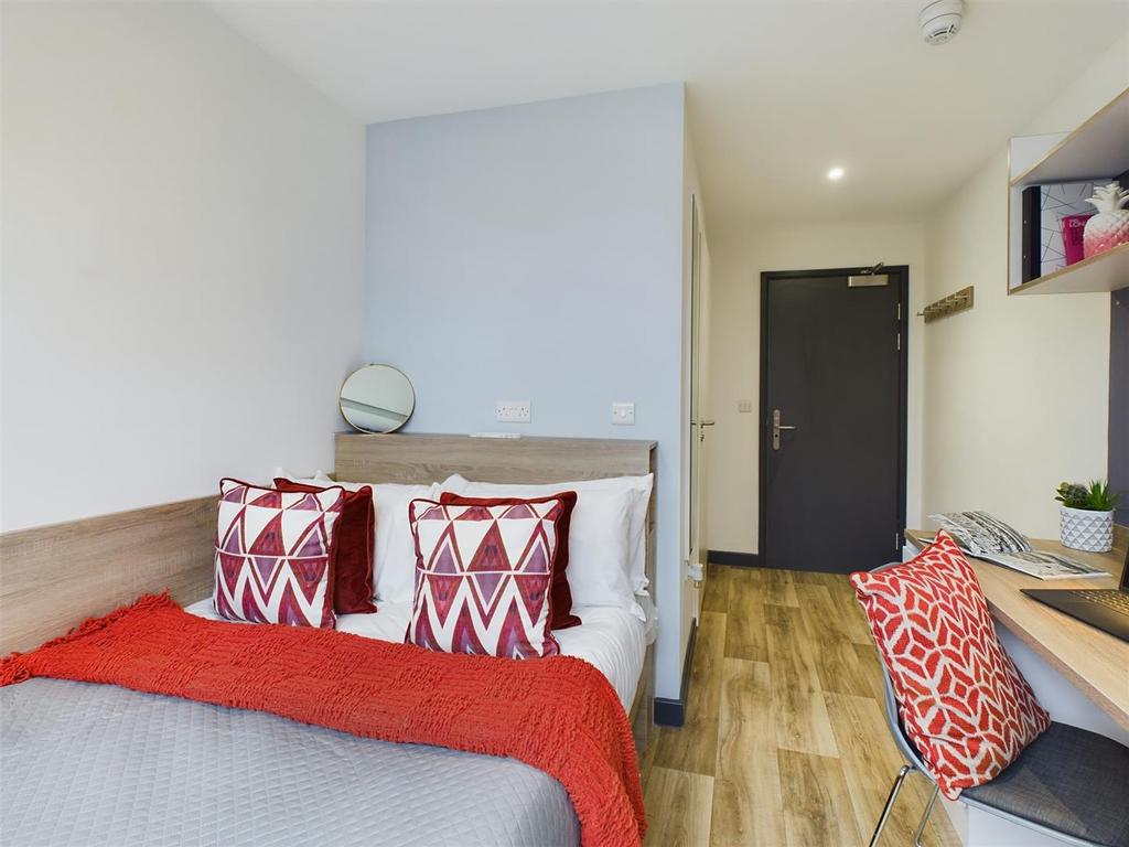 Student-accommodation-coventry-eden-square-bronze-