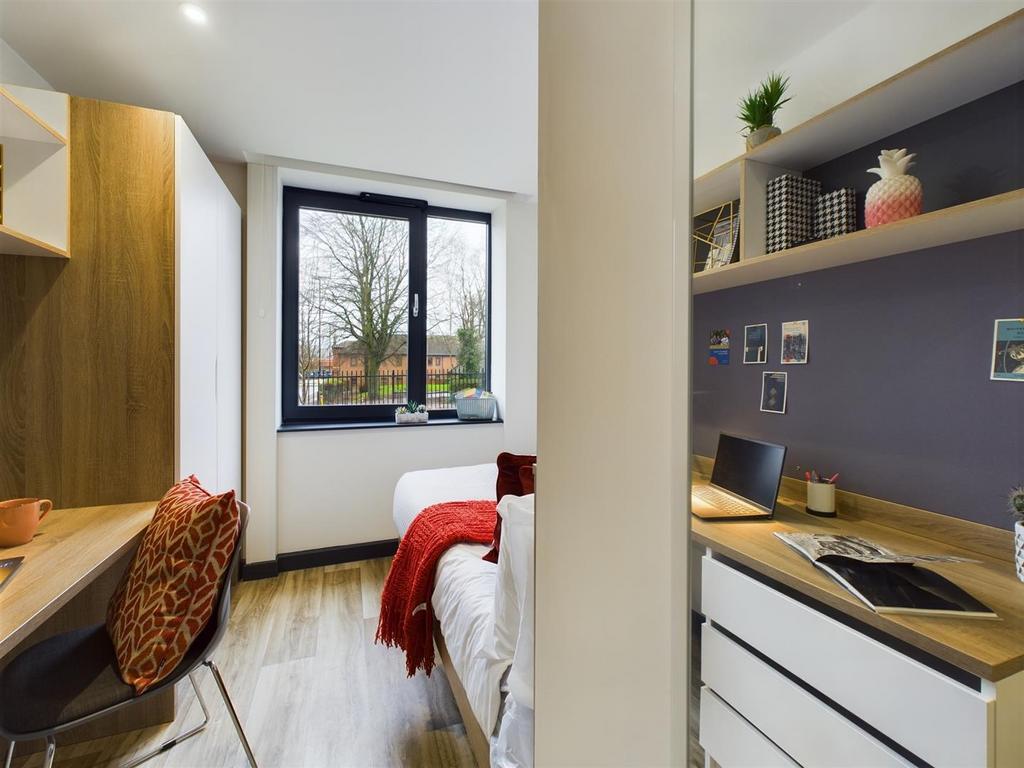 Student-accommodation-coventry-eden-square-bronze-