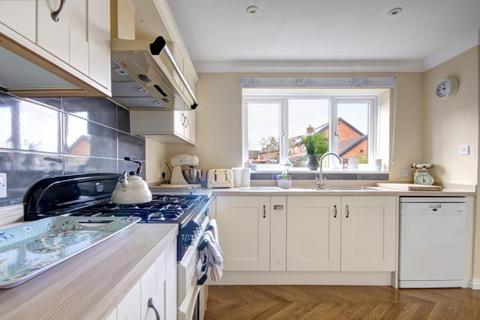 4 bedroom house for sale, Coldicott Gardens, Evesham