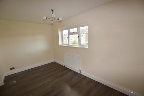2 bedroom end of terrace house to rent, Wokingham Avenue, Leicester, Leicestershire