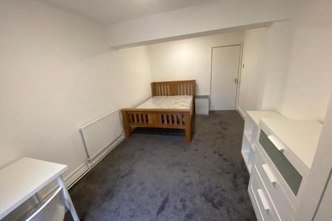 3 bedroom flat to rent, London Road,L3 5LN