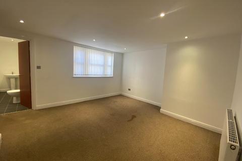 3 bedroom flat to rent, Princes Road, Liverpool, L8 8AD