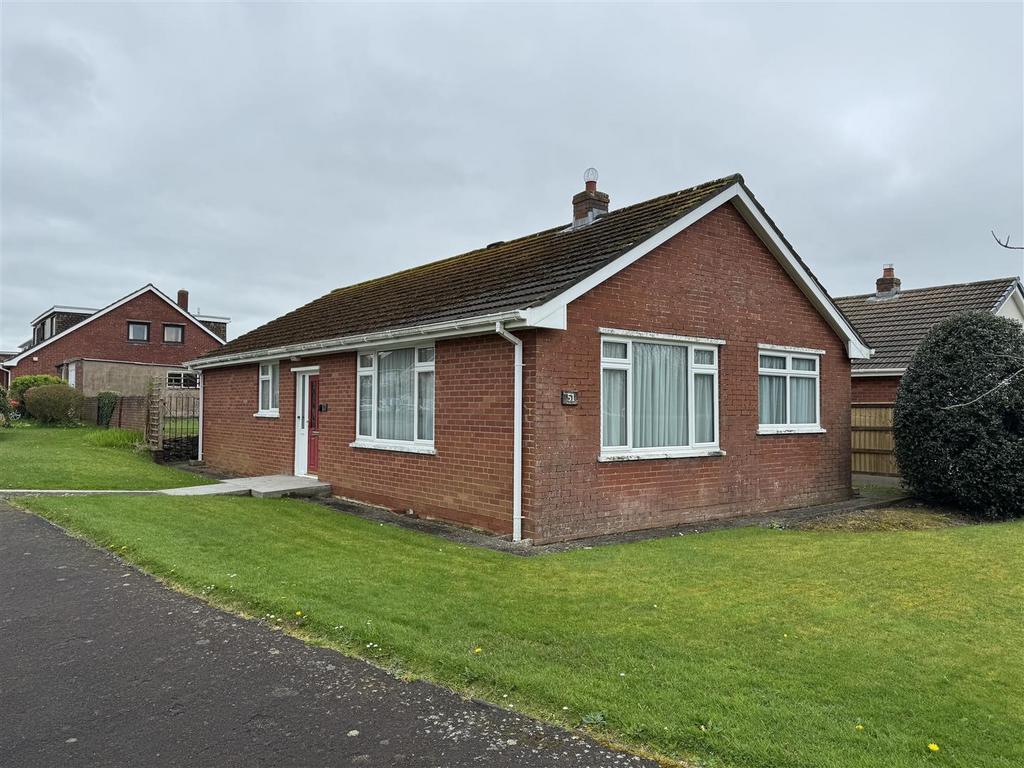 Erw Goch, Waunfawr, Aberystwyth 3 bed detached bungalow for sale £285,000