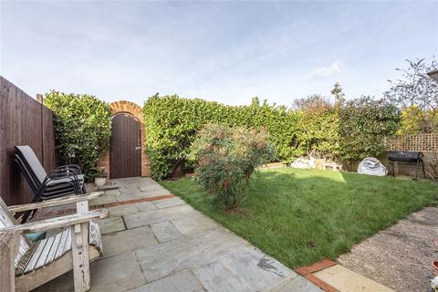 92 Copthall Way, New Haw, Addlestone, KT15 3TU