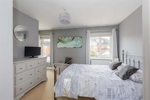 1 bedroom maisonette for sale, Langtree Avenue, Cippenham