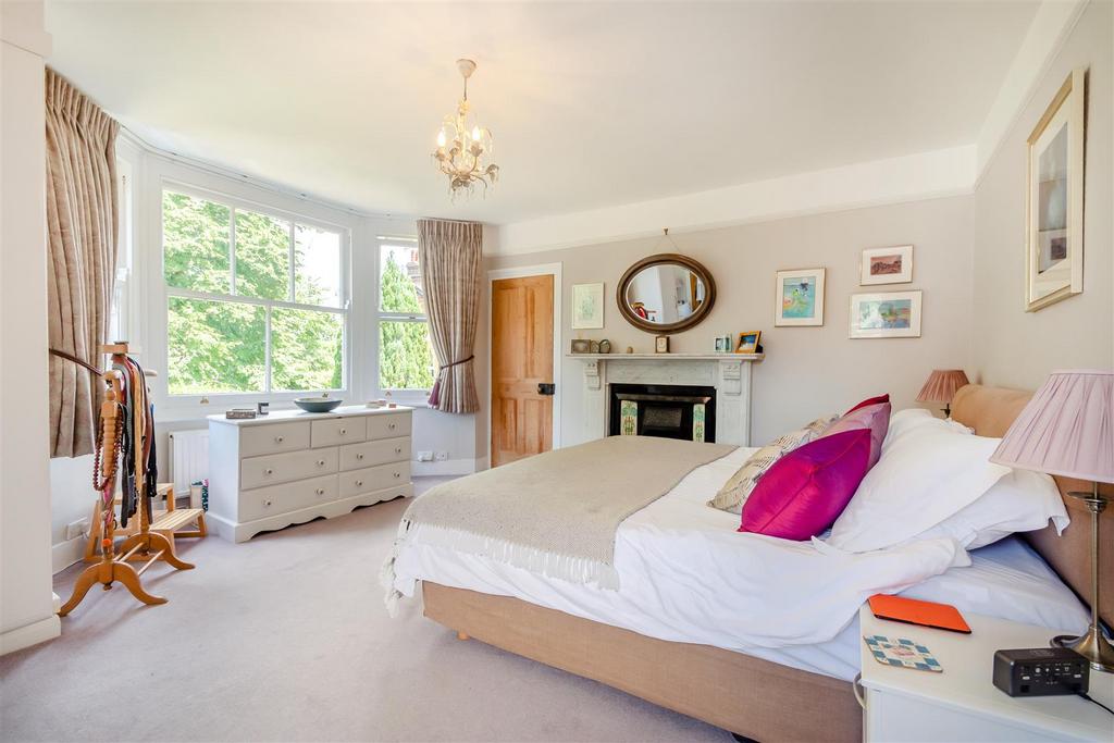 8561639-interior24.jpg