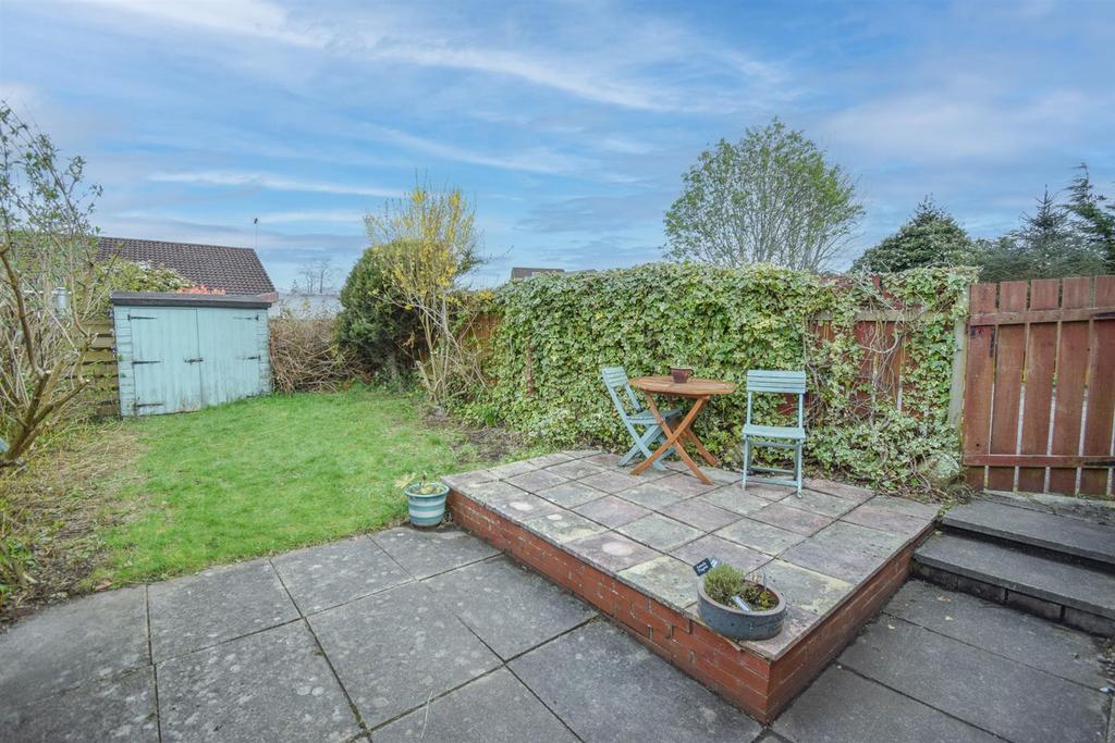 GARDEN-2.jpg