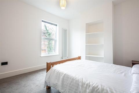 4 Arnside Terrace, Sheffield, S8 0UY