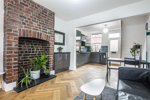 4 Arnside Terrace, Sheffield, S8 0UY
