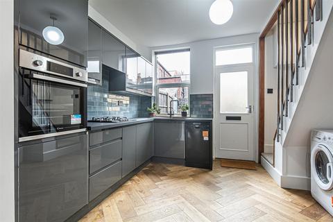 4 Arnside Terrace, Sheffield, S8 0UY