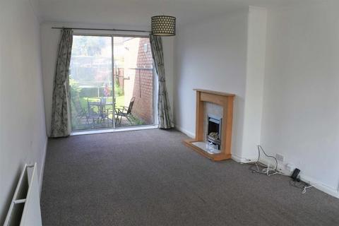 3 bedroom semi-detached house to rent, Durnford Avenue, Urmston, Manchester, M41