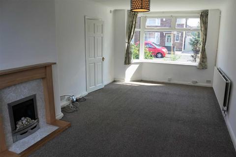 3 bedroom semi-detached house to rent, Durnford Avenue, Urmston, Manchester, M41