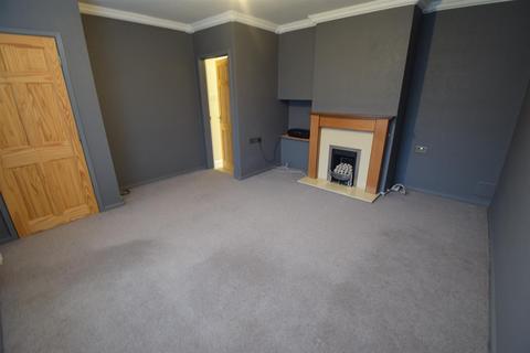 2 bedroom semi-detached house to rent, Manygates Avenue, Wakefield WF1