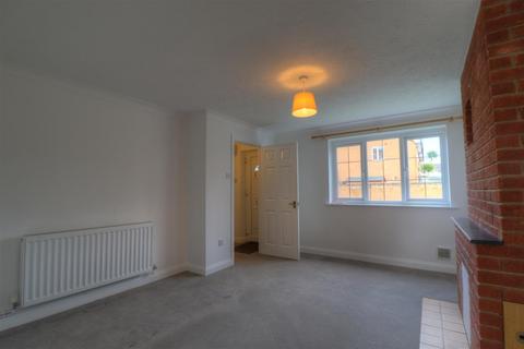3 bedroom terraced house to rent, Parker Place, Broadway