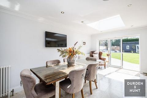4 bedroom detached house for sale, Blackmore Road, Brentwood, CM15