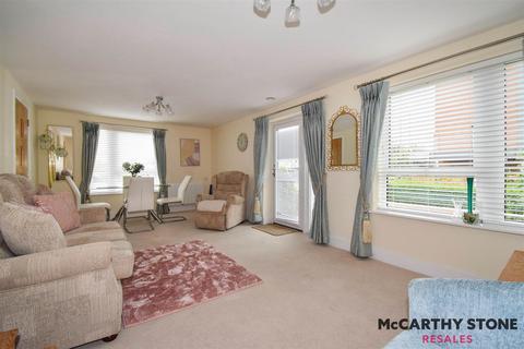 2 bedroom apartment for sale, Glenhills Court, Little Glen Road, Glen Parva, Leicester, LE2 9DH