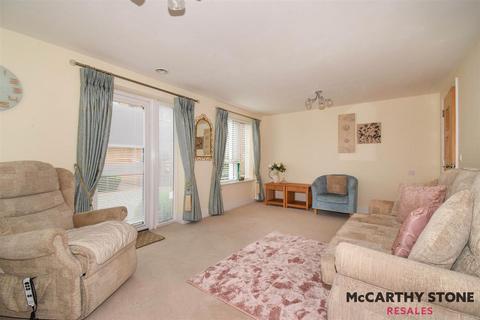 2 bedroom apartment for sale, Glenhills Court, Little Glen Road, Glen Parva, Leicester, LE2 9DH