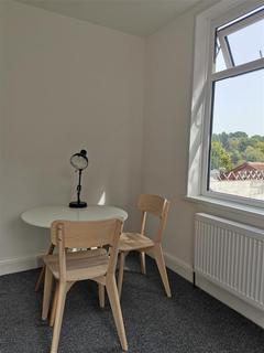 4 bedroom end of terrace house to rent, Sherwell Road, Bristol