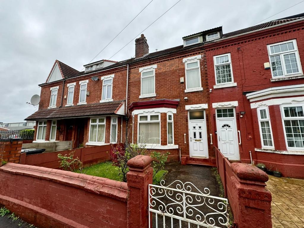 Lime Grove, Old Trafford 5 bed terraced house for sale £350,000