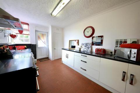 132 Hull Road, Hull, HU5 4AH