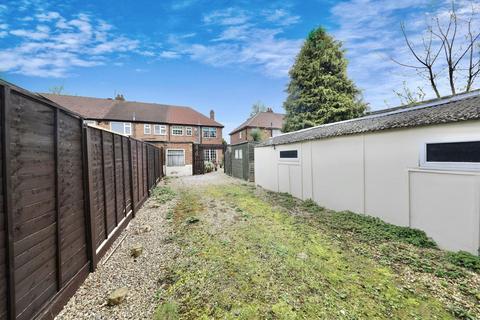 132 Hull Road, Hull, HU5 4AH