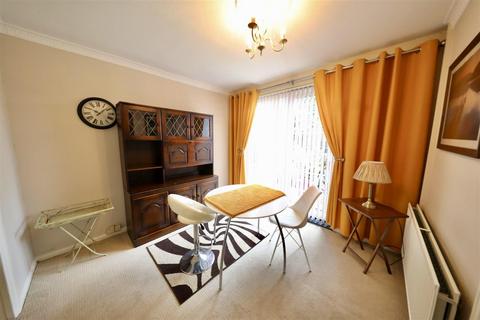 132 Hull Road, Hull, HU5 4AH