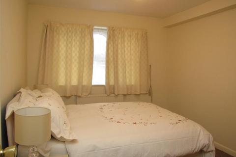 1 bedroom flat to rent, St  Saviours Court, Harrow View, Harrow