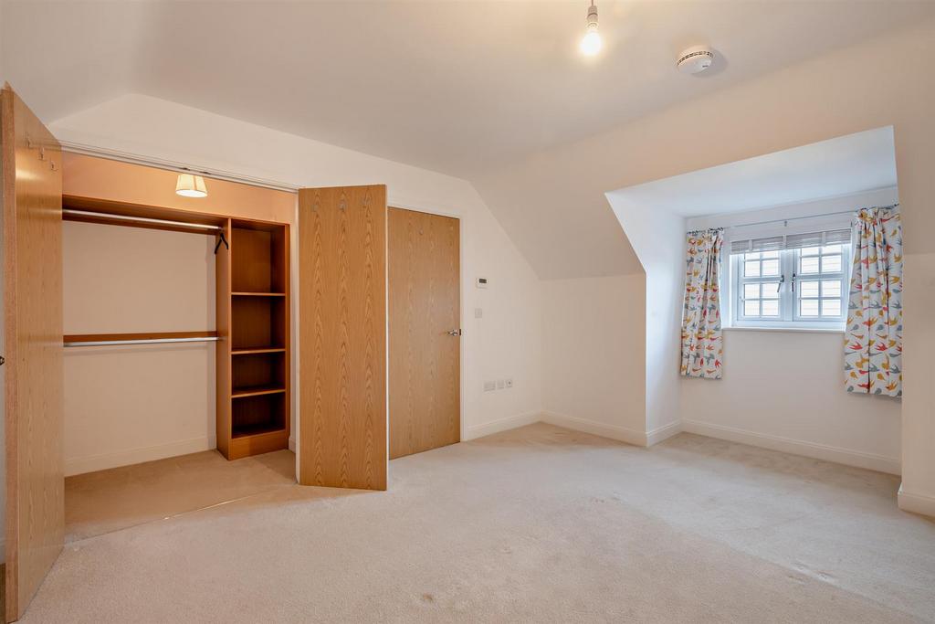 8591742-interior16-800.jpg