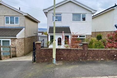 3 bedroom detached house for sale, Camellia Close, Aberdare CF44