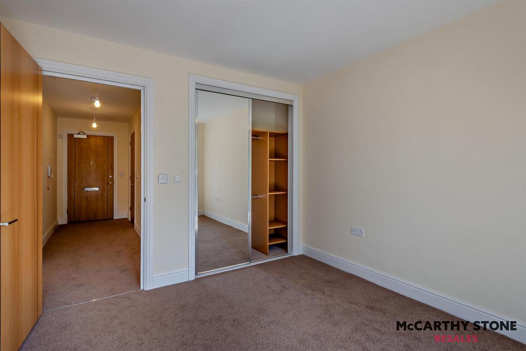8592212-interior06-800.jpg