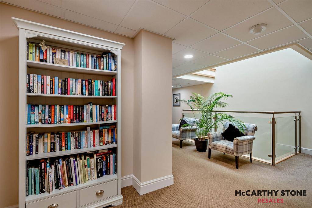 8592212-interior03-800.jpg