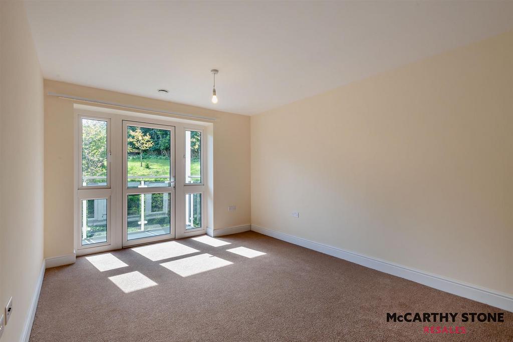8592212-interior08-800.jpg