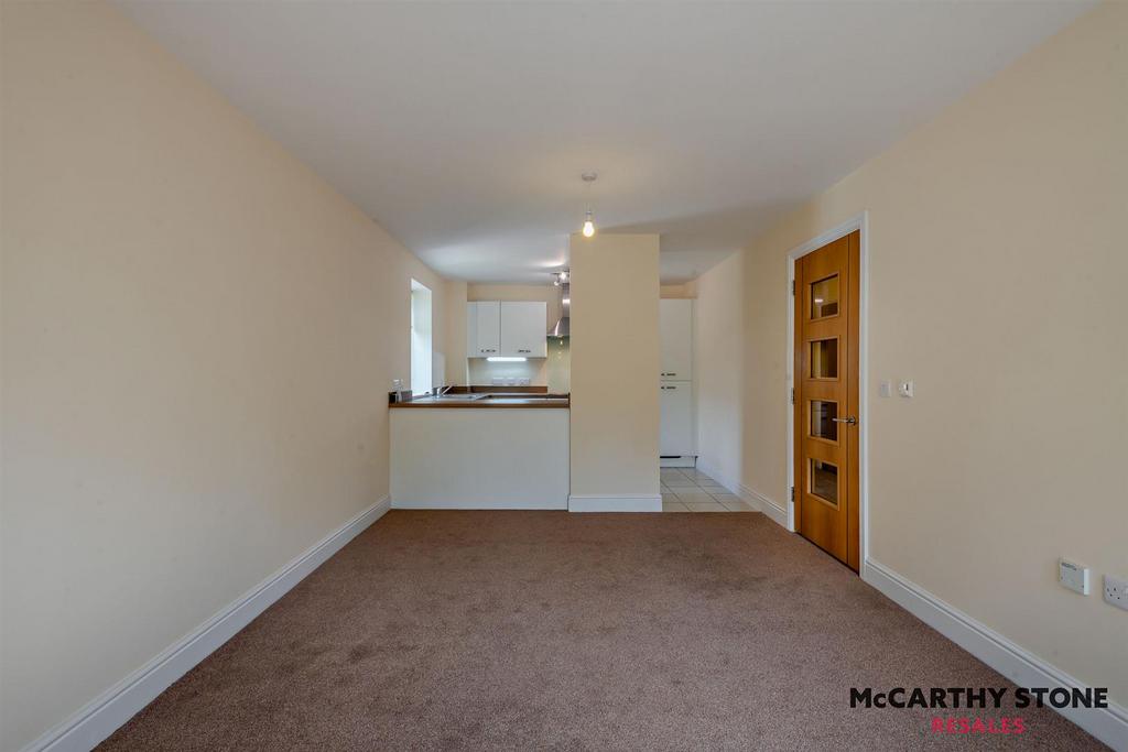 8592212-interior09-800.jpg