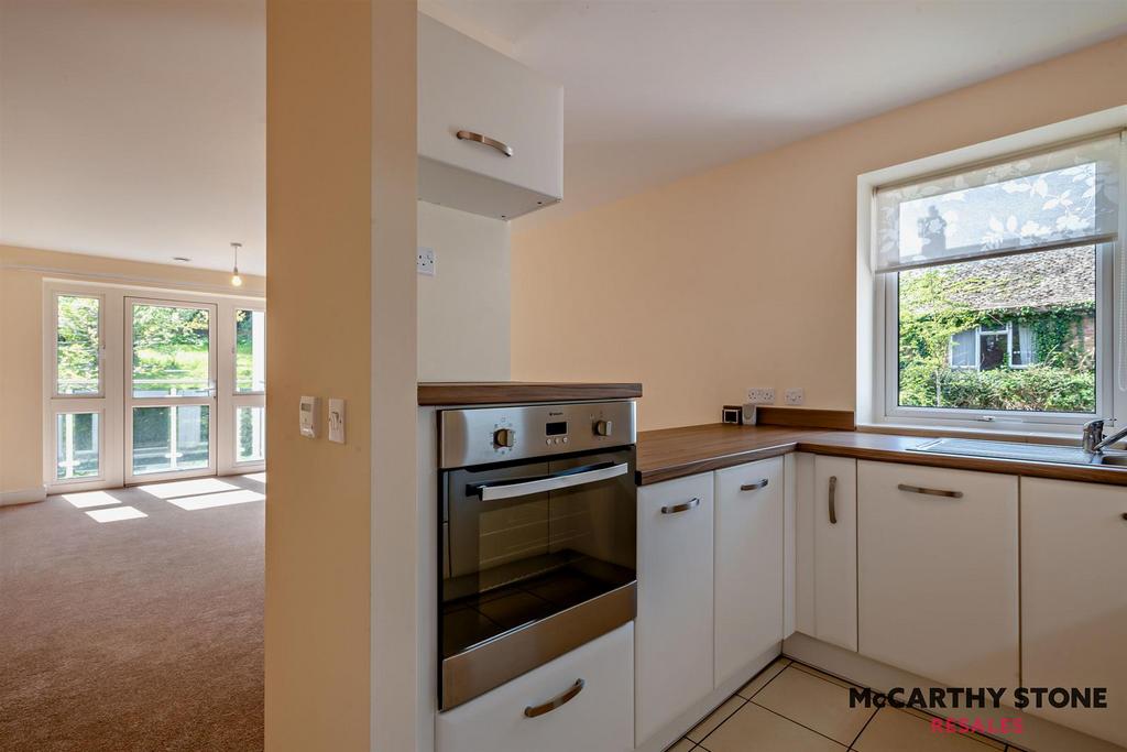 8592212-interior13-800.jpg