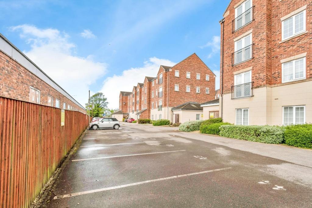 Principal Rise, Dringhouses, York 2 bed apartment for sale £190,000